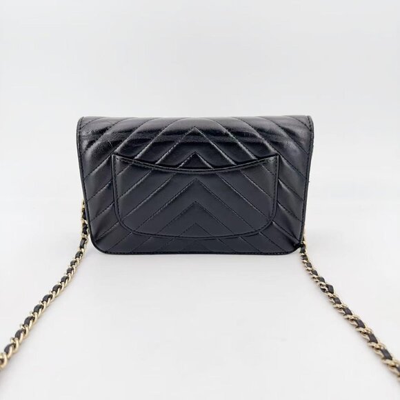 Chanel Chevron Wallet On Chain Black - Picture 2 of 5
